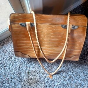 Bueno Leather Purse